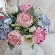 โหลดรูปภาพลงในเครื่องมือใช้ดูของ Gallery แจกันดอกไม้ประดิษฐ์ กล่องดอกไม้ตกแต่งบ้าน - Pink Peony and Blue HydrangeaParis Vase
