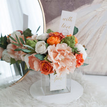 โหลดรูปภาพลงในเครื่องมือใช้ดูของ Gallery แจกันดอกไม้ประดิษฐ์ กล่องดอกไม้ตกแต่งบ้าน - Dark Orange Paris Vase
