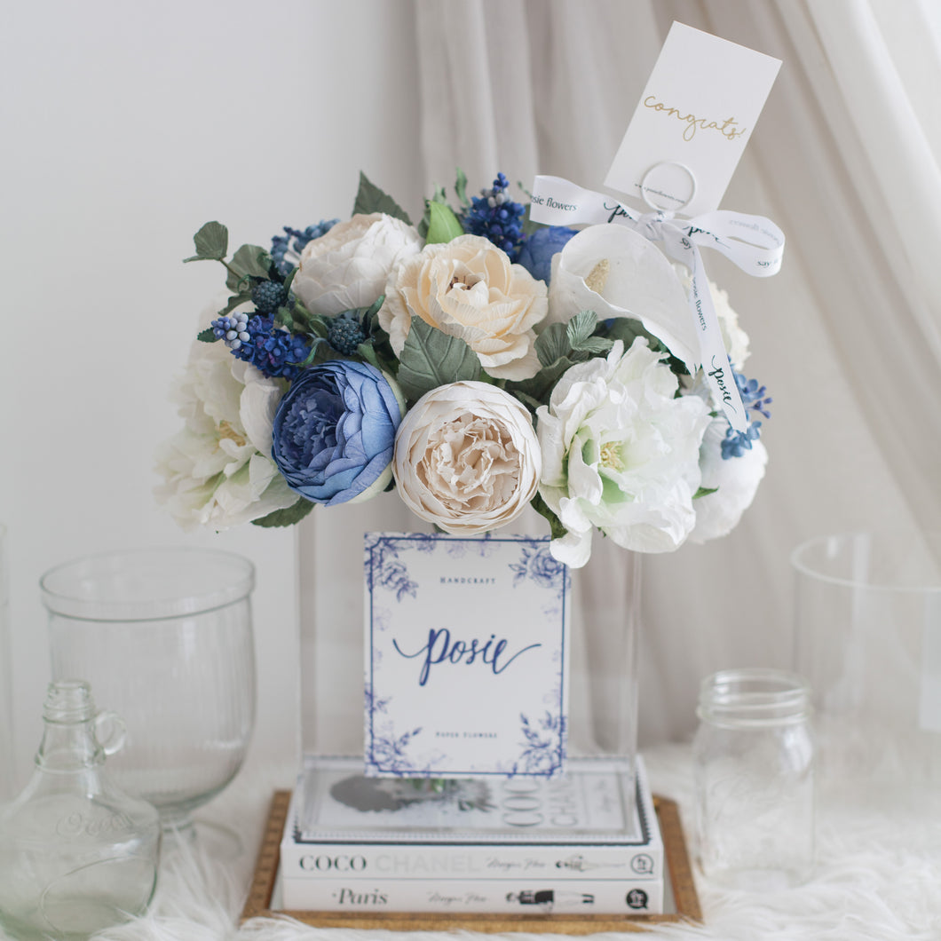 ดอกไม้แต่งบ้าน แจกันดอกไม้ประดิษฐ์ โทนสีขาวน้ำเงิน - White & Deep Blue XL Paris Vase