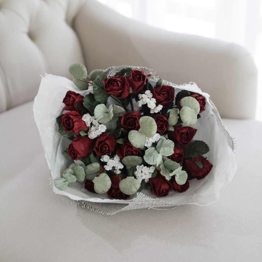 ช่อดอกไม้ประดิษฐ์วาเลนไทน์ ช่อดอกไม้แสดงความยินดี Valentines Bouquet - Scarlet