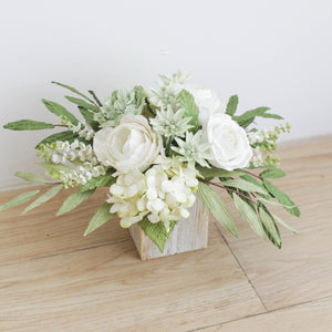 กระปุกไม้สไตล์วินเทจตกแต่งดอกไม้ประดิษฐ์ Vintage Wooden Flower Pot - White Green