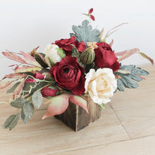โหลดรูปภาพลงในเครื่องมือใช้ดูของ Gallery กระปุกไม้สไตล์วินเทจตกแต่งดอกไม้ประดิษฐ์ Vintage Wooden Flower Pot - Red Rustic
