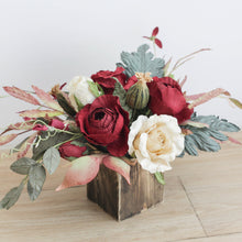 โหลดรูปภาพลงในเครื่องมือใช้ดูของ Gallery กระปุกไม้สไตล์วินเทจตกแต่งดอกไม้ประดิษฐ์ Vintage Wooden Flower Pot - Red Rustic
