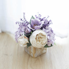 โหลดรูปภาพลงในเครื่องมือใช้ดูของ Gallery กระปุกไม้สไตล์วินเทจตกแต่งดอกไม้ประดิษฐ์ Vintage Wooden Flower Pot - Purple Hydrangea
