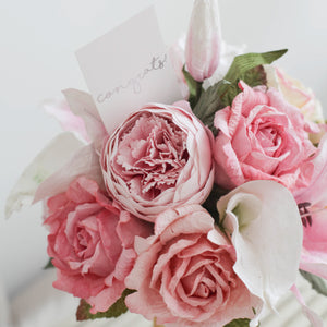 แจกันไม้สนประดับดอกไม้ดอกไม้ประดิษฐ์ Handmade Flower Vase - Sweet Lily