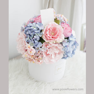 กล่องดอกไม้แสดงความยินดีขนาดใหญ่ Wonder Gift Box - Pastel Paradise