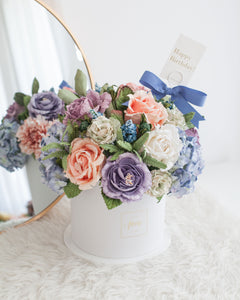 กล่องดอกไม้แสดงความยินดีขนาดใหญ่ Wonder Gift Box - Violet Purple