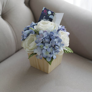 กระปุกไม้สนดอกไม้ประดิษฐ์ตกแต่งโต๊ะทำงาน Working Table Flower Pot - My Baby Blue