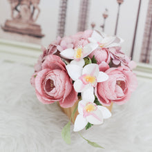 โหลดรูปภาพลงในเครื่องมือใช้ดูของ Gallery กระปุกไม้สนดอกไม้ประดิษฐ์ตกแต่งโต๊ะทำงาน Working Table Flower Pot - Pink Orchid

